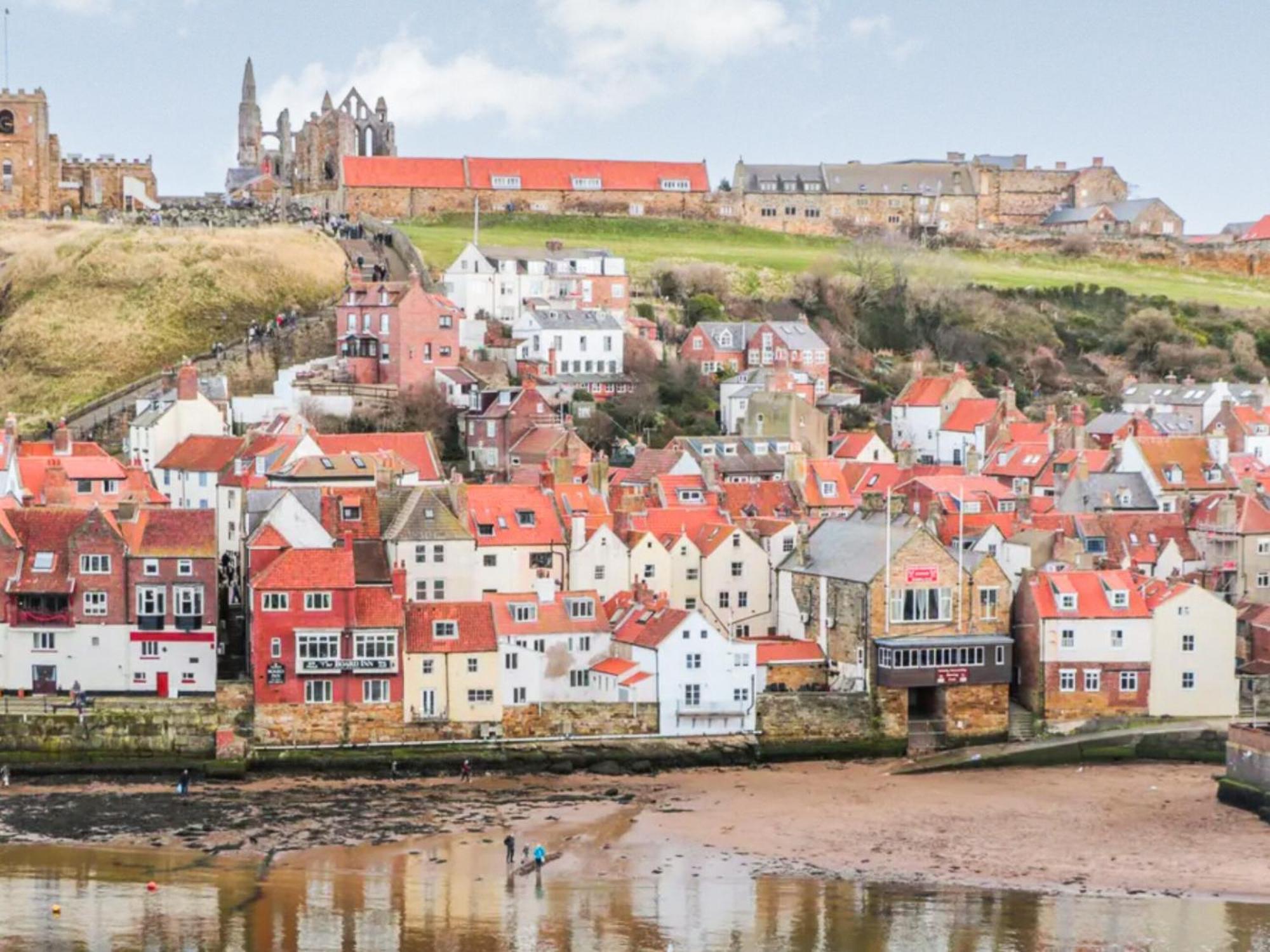 Whitby Sands Ngoại thất bức ảnh