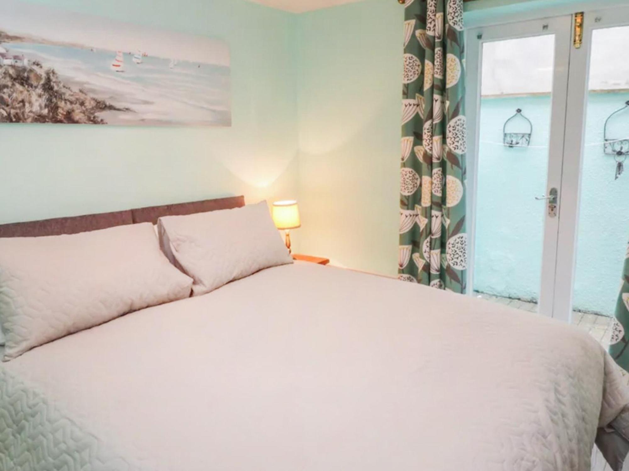 Whitby Sands Ngoại thất bức ảnh