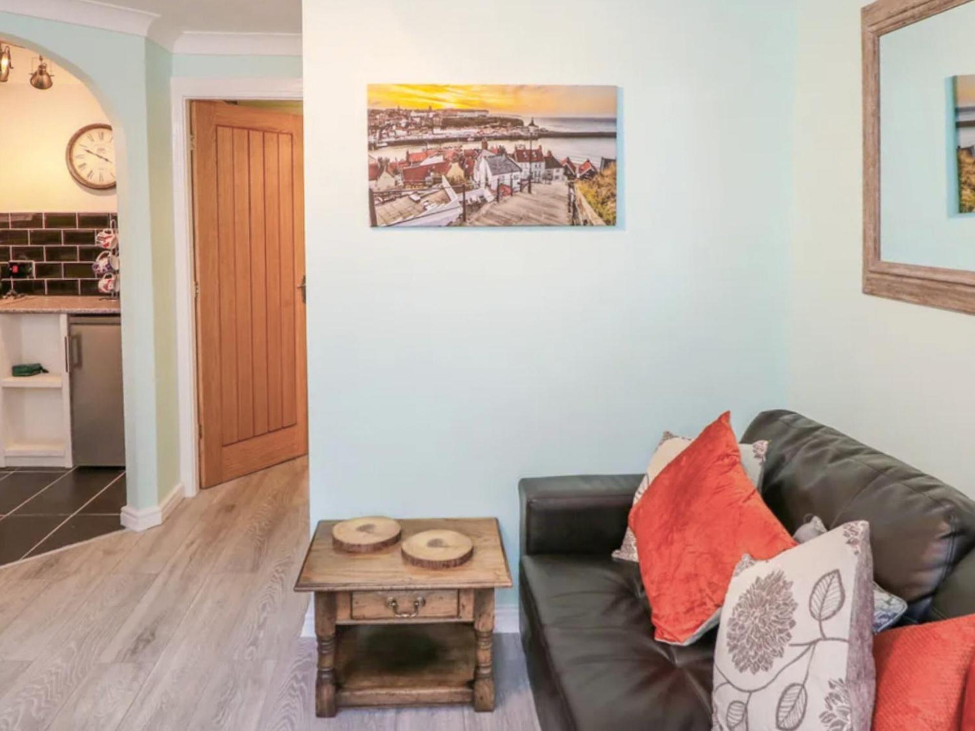 Whitby Sands Ngoại thất bức ảnh
